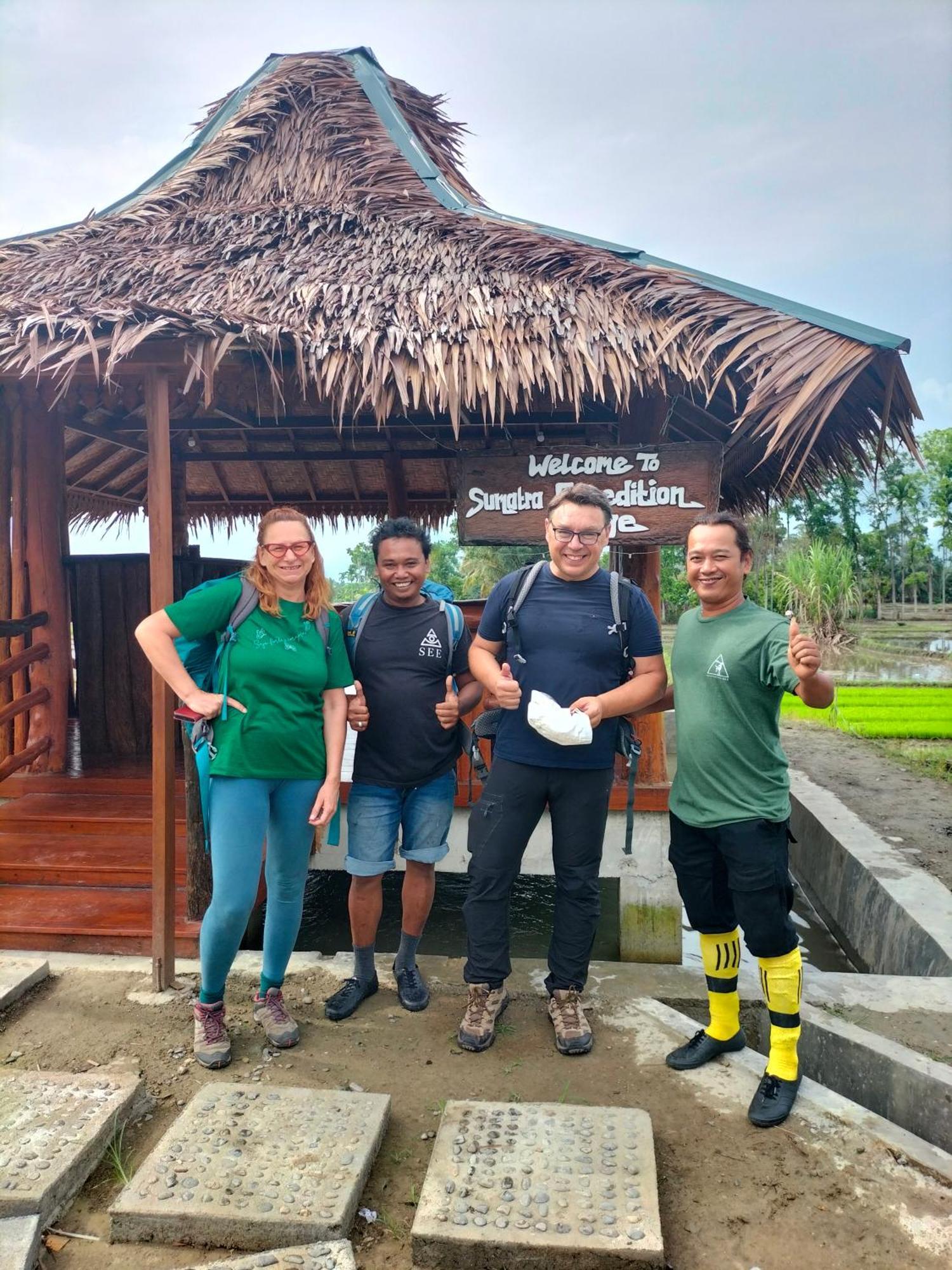 Sumatra Expedition Lodge 武吉拉旺 外观 照片